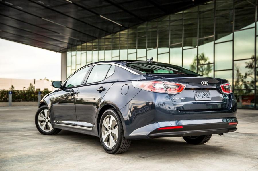  Kia Optima Hybrid 2014 года  (фото 31 из 32)